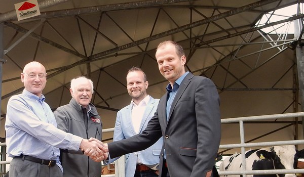 thumbnail_https://idagro.nl/wp-content/uploads/id-agro-investeert-in-roundhouse-geoff-simpson-john-allinson-erik-lindeboom-marco-noordman-van-links-naar-rechts.jpg